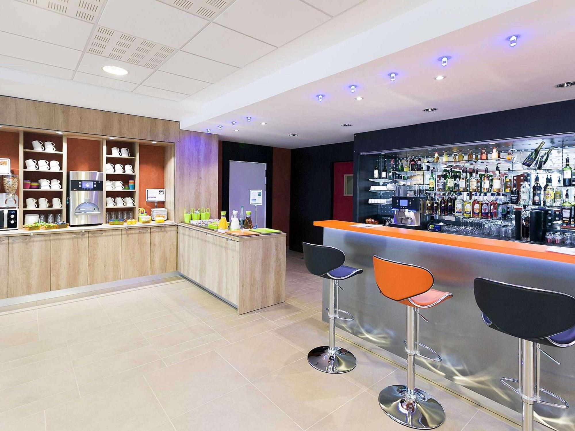 Отель Ibis Styles Flers Экстерьер фото