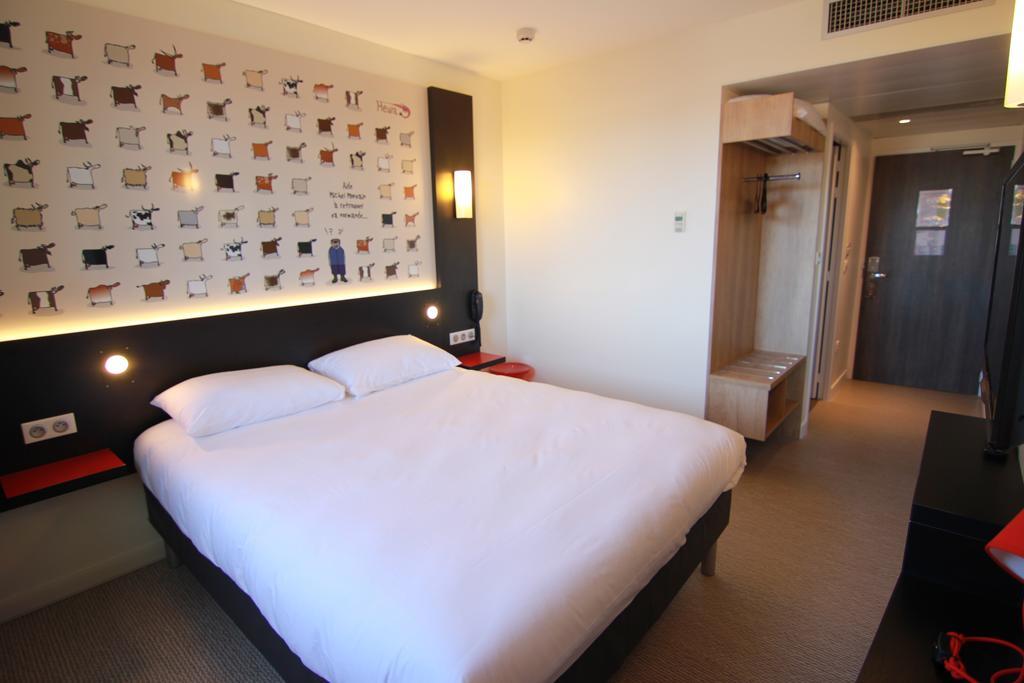 Отель Ibis Styles Flers Экстерьер фото