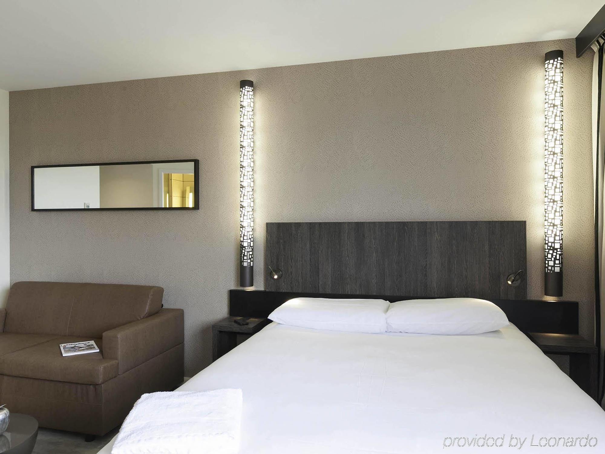 Отель Ibis Styles Flers Экстерьер фото